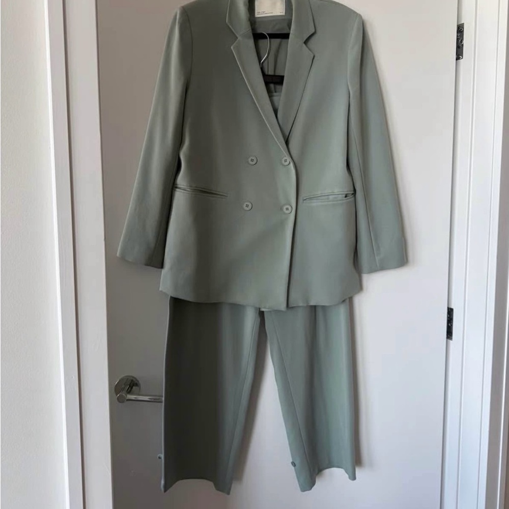OAK + FORT Green Blazer and Pants Set